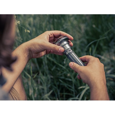 Vintage zaklamp olijfgroen - VINTAGE FLASHLIGHT OLIVE DRAB - Barebones Living
