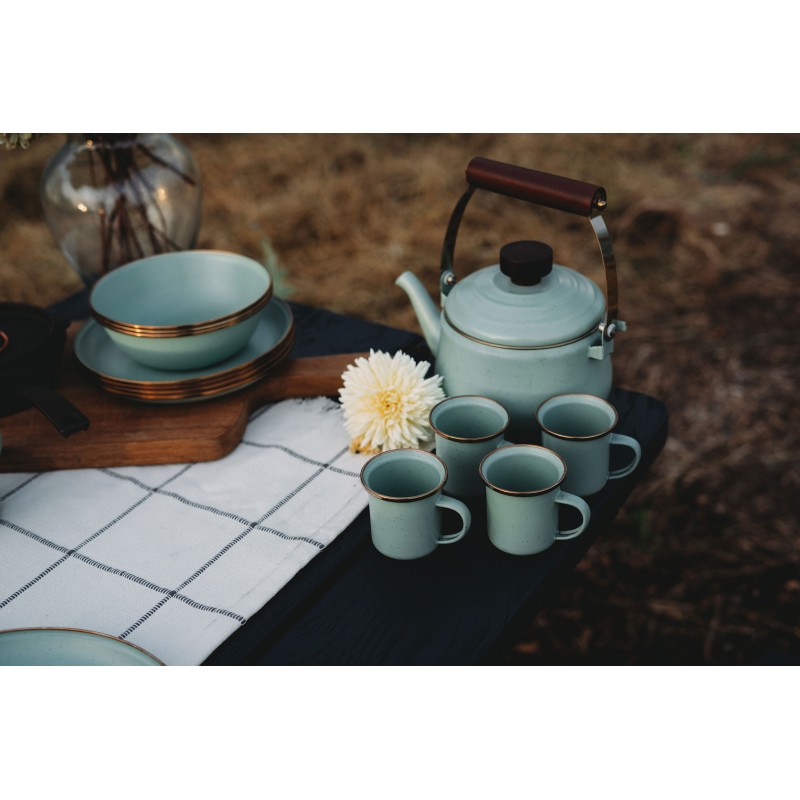 Mint-coloured enamel steel teapot – Barebones...