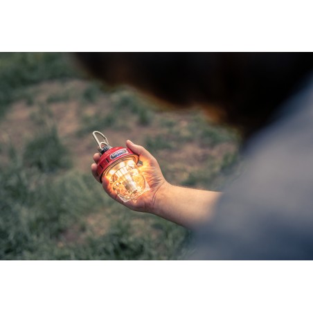 Lanterne LED Portable USB rouge - Beacon Hanging Lantern Light Dusty Red - Barebones Living