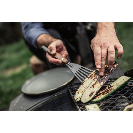 Fischspatel für Barbecue Plancha – COWBOY COOKING FISH SPATULA Barebones Living
