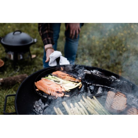 Flache Gusseisenpfanne - CAST IRON FLAT PAN - Barebones Living