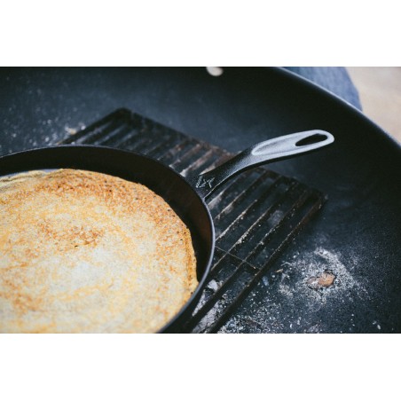 Flache Gusseisenpfanne - CAST IRON FLAT PAN - Barebones Living