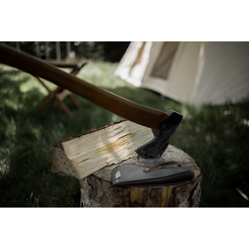 Holzfälleraxt – Barebones Living