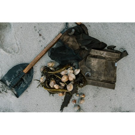 Pelle Pliante avec Etui – Barebones Living