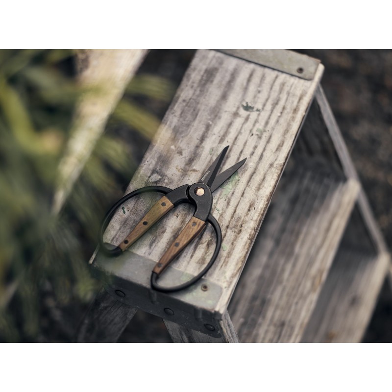 Kleine Tuinschaar – Barebones Living
