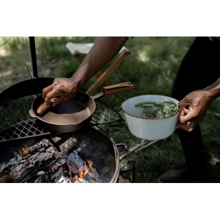 Set van 2 Saladeschalen Geëmailleerd Staal kleur Eierschaal – Barebones Living