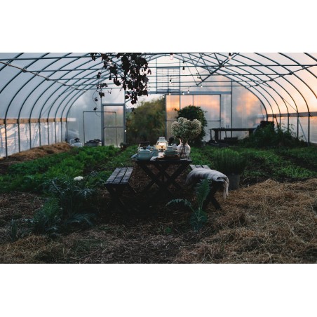 Grandes assiettes en acier émaillé couleur vert menthe – Barebones Living