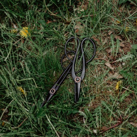 Tuinschaar met korte lemmetjes en Etui – Barebones Living