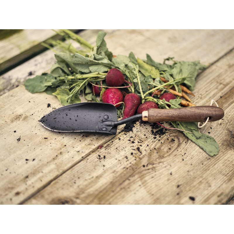 Tuintroffel – Barebones Living
