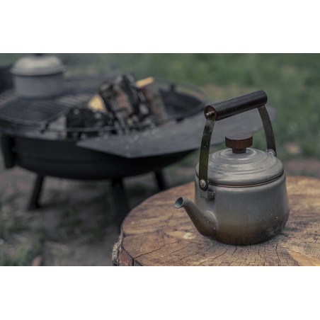 Théière en acier émaillé couleur gris foncé – Barebones Living