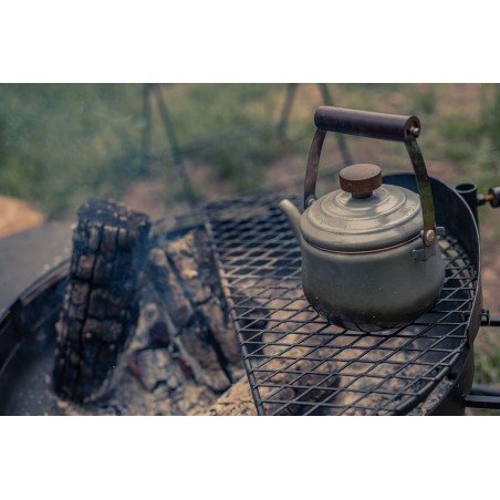 Théière en acier émaillé couleur gris foncé – Barebones Living
