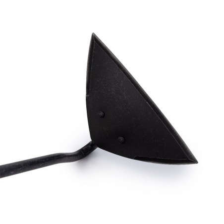 Triangular Hoe – Barebones Living
