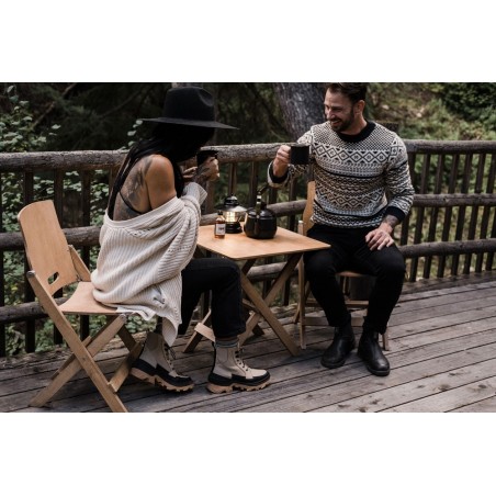 Set of 2 folding chairs and 1 folding table - Barebones Living