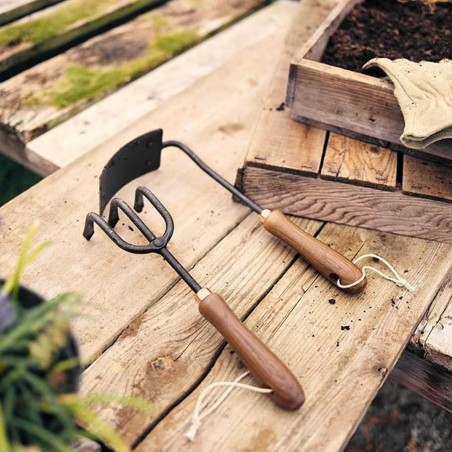 Square weeding hoe - SQUARE HOE - Barebones Living