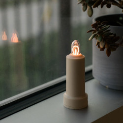 WEISSE LED-KERZE – BAREBONES LIVING