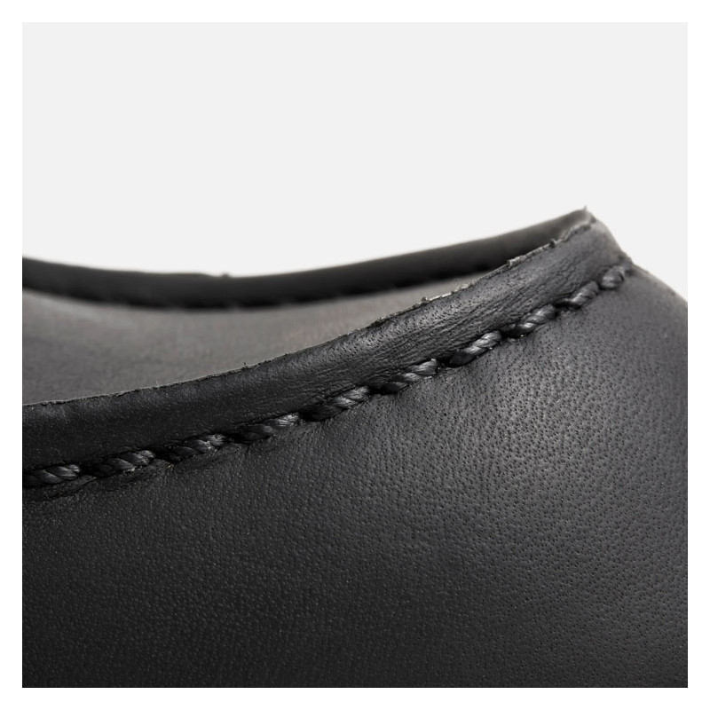 8074 Moc Toe Black Harness Boots – Red Wing Shoes
