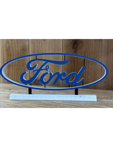 Logo décoratif Ford sur socle