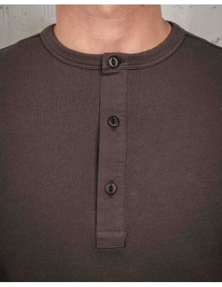 Long-Sleeve Henley Button-Neck T-Shirt Coffee - 1954 Utility Shirt Long Sleeve Coffee - Pike Brothers
