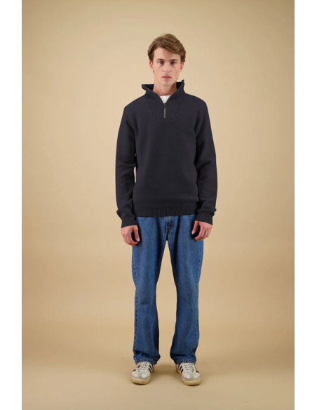 Youri Trucker-Neck Merino Wool Pullover Anthracite - Nitto Knitwear Inc.