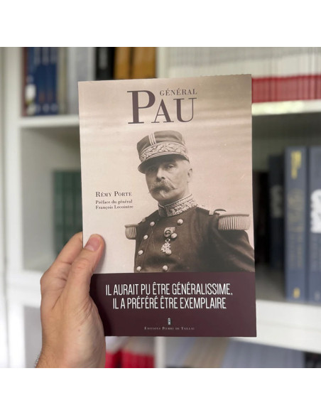 GENERAL PAU - ER HÄTTE GENERALISSIMUS WERDEN KÖNNEN, ER ZIEHT ES VOR, VORBILDLICH ZU SEIN