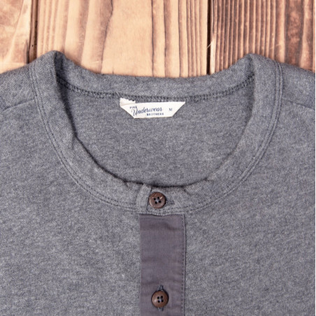 Henley-Langarmshirt mit Knopfleiste, grau meliert – Pike Brothers 1927 Henley long Sleeve grey melange