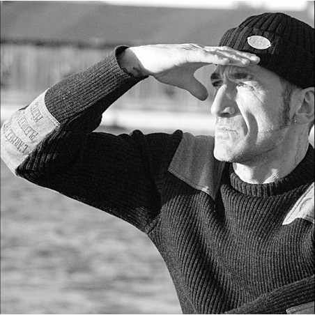 Pull 100% laine vierge "Martyr Militaire " - Fleurs de Bagne