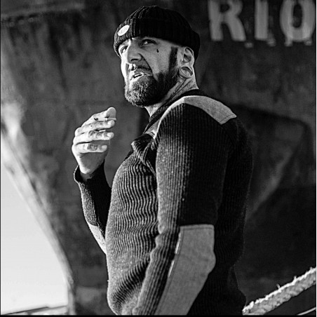 Pull 100% laine vierge "Martyr Militaire " - Fleurs de Bagne